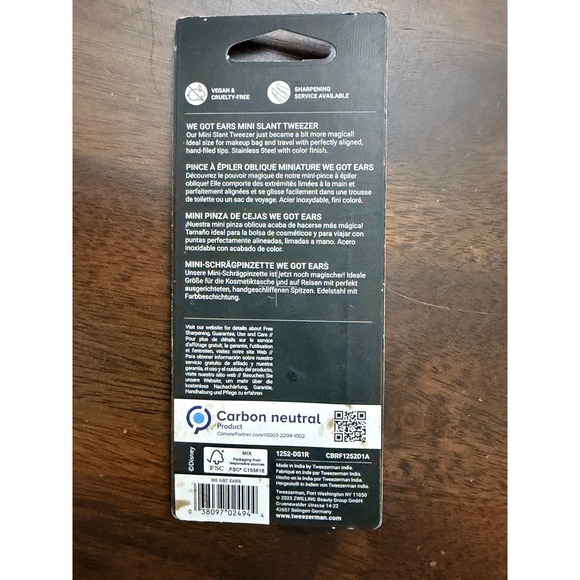 Tweezerman Disney Mickey Minnie Mouse Mini Slant Tweezer Red 1252-DS1R New - Picture 3 of 3